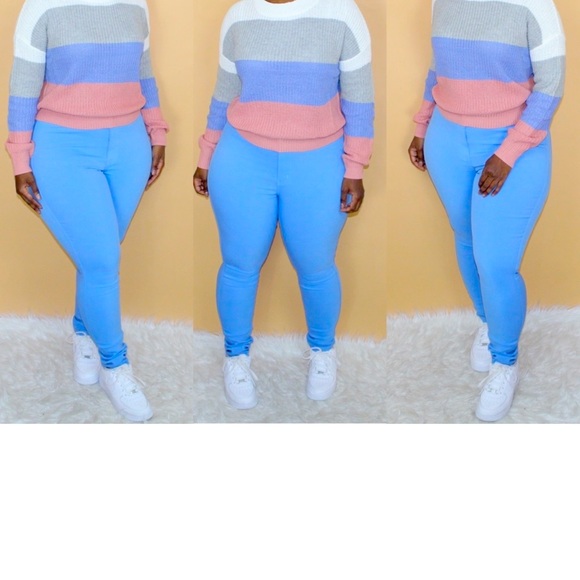 Color Block Crop Sweater - Picture 1 of 1